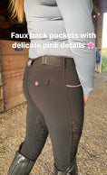 Load image into Gallery viewer, Bentley -Vented, Compression Breech *Limited Edition