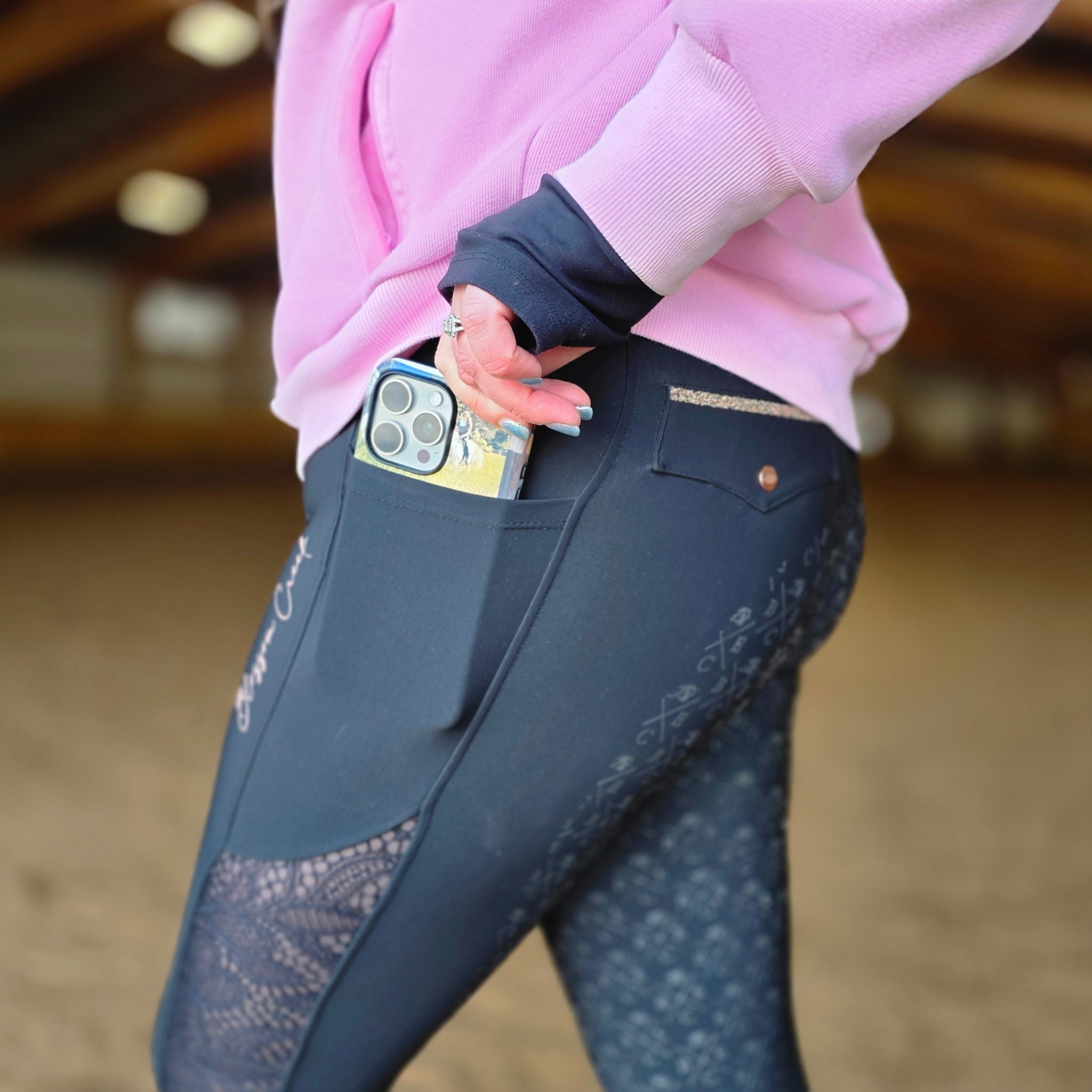 Molly - Rose Gold 1/4, Zip Thumb Hole, Oversize Sweatshirt – Ride BCE